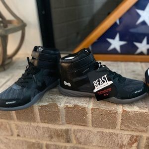 BLACK NFINITY MIDNIGHT BEAST CHEER SHOE